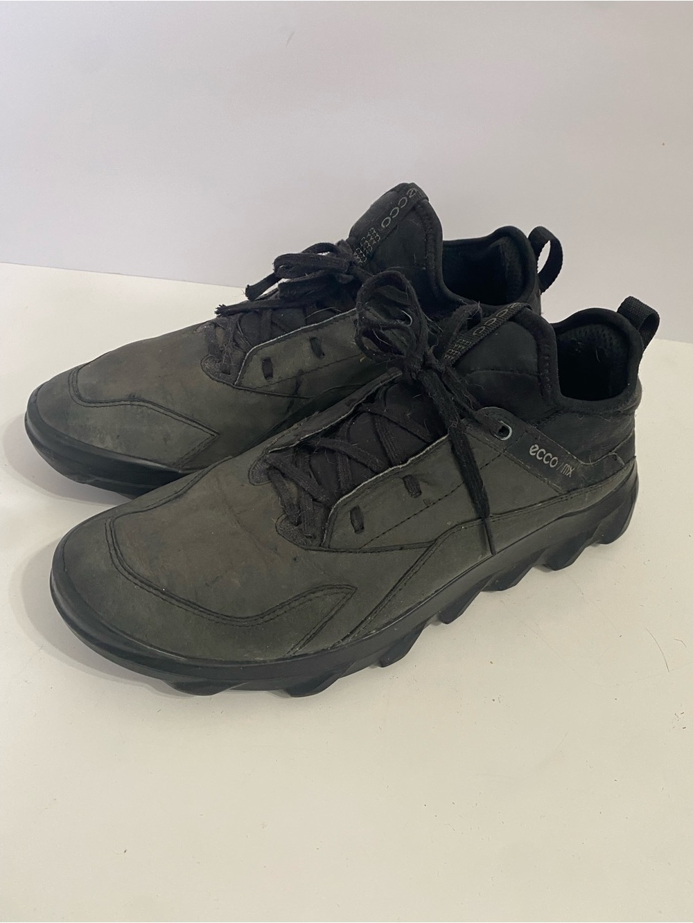 ECCO MEN'S MX LOW SNEAKERS Size 8/8.5